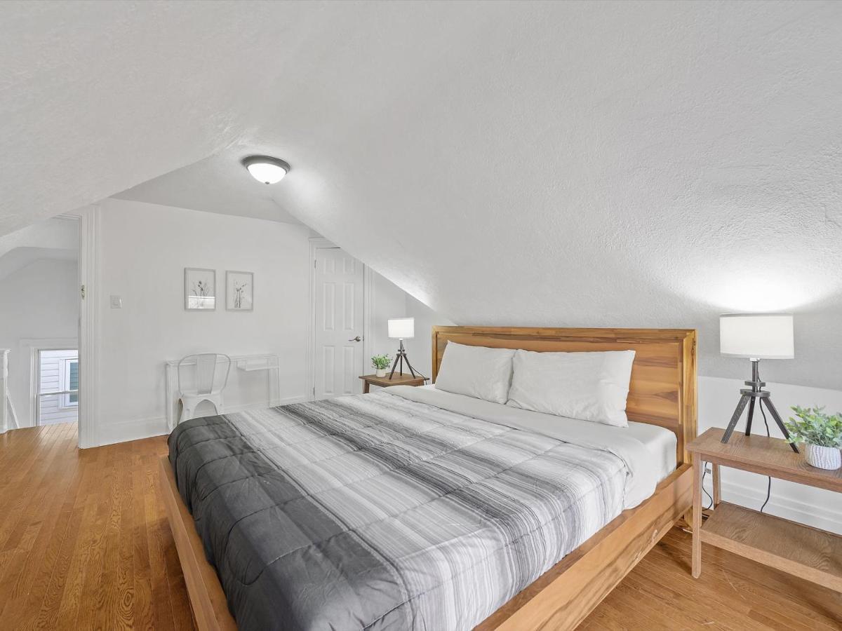Homestay Bloomfield/shadyside @k Spacious & Unique Private Bedroom With Shared Bathroom Pittsburgh