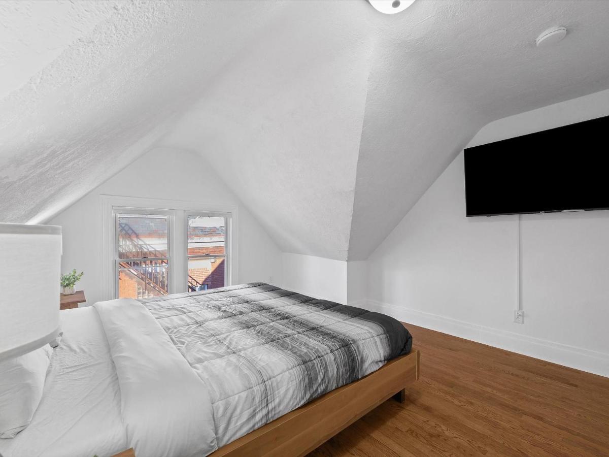Bloomfield/shadyside @k Spacious & Unique Private Bedroom With Shared Bathroom Homestay Pittsburgh
